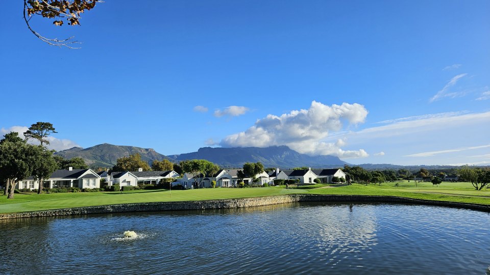 <h2>The Best of South Africa Escorted 2023</h2> 14 Nights | 6 Rounds | March 11 - 25